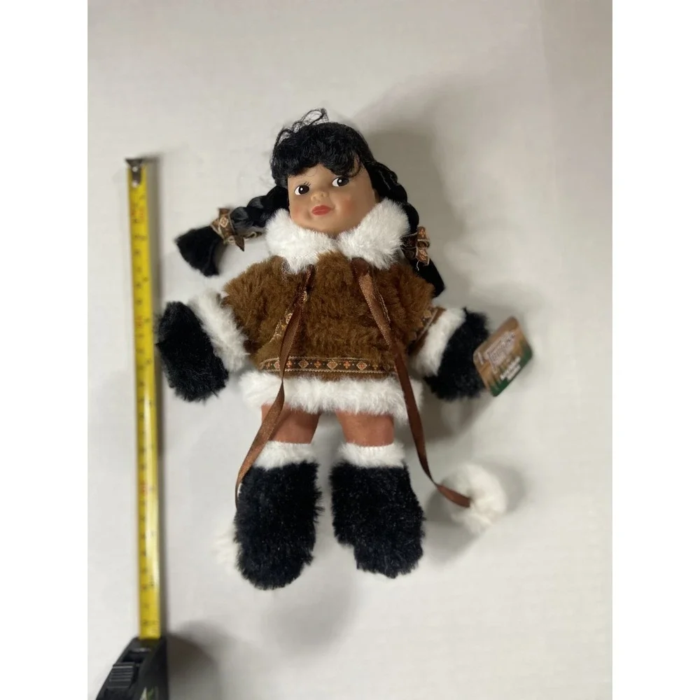 Tongass Trading Company Ketchikan Alaska Souvenir Doll Faux Fur Parka‎ 11 inch